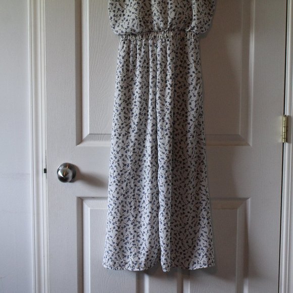 White with Blue Flowers Sienna Sky Dress - Picture 5 of 6